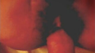 Neverovatno zgodna prsata azijska brineta lepotica je zaista proždrljiva za spermom MILF. Užareni sekspot ide u međurasni seks kako bi sisao masivni crni kurac i napunio joj usta gnjecavom ukusnom spermom.